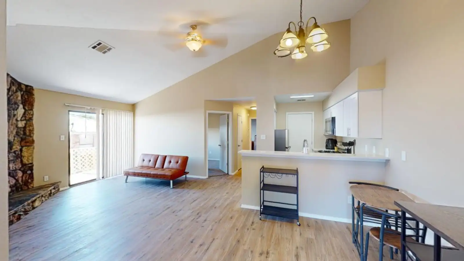 The Pines Apartments image 17