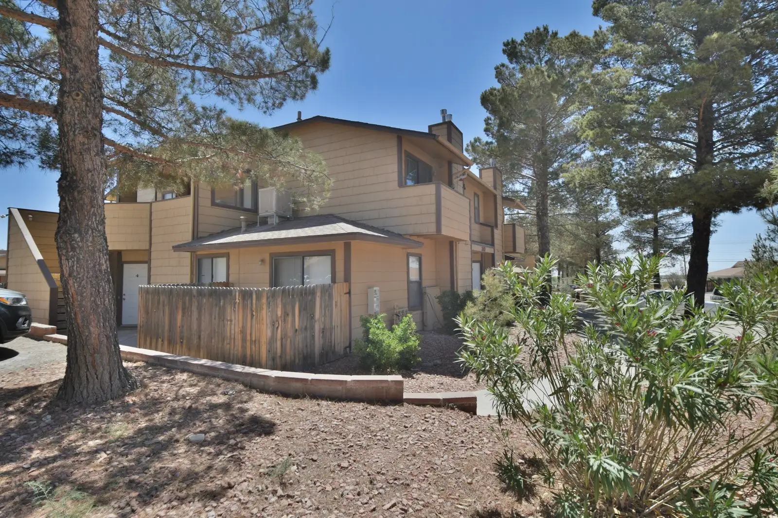 The Pines Apartments image 15