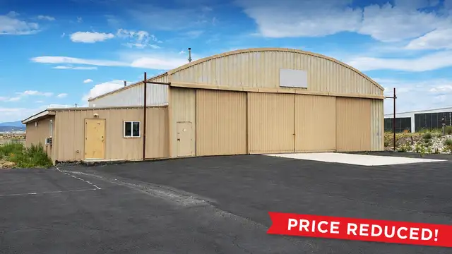 Aviation Hangar & Flex Industrial Facility listing image
