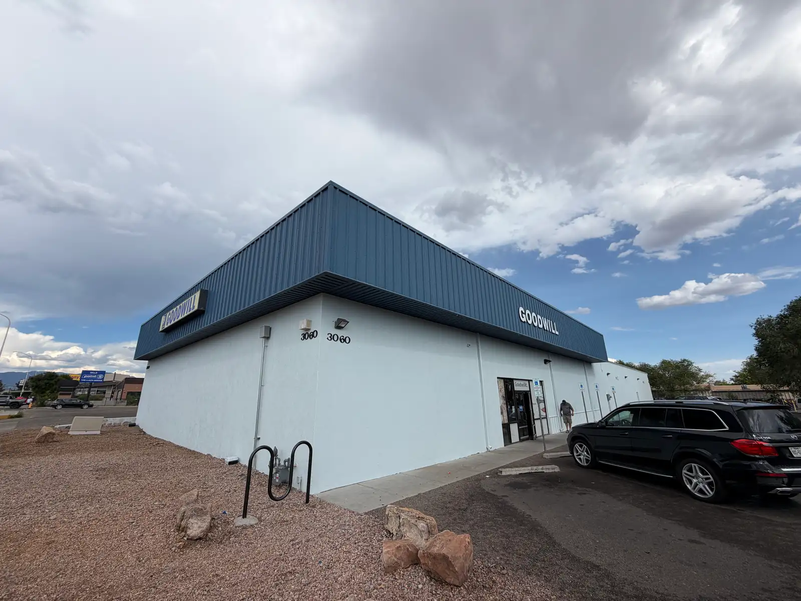 3060 Cerrillos Rd image 6