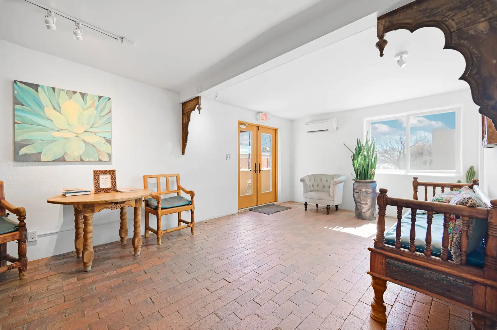 501 Franklin Ave image 3
