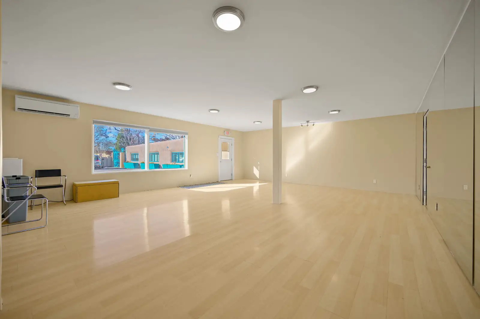 501 Franklin Ave image 37