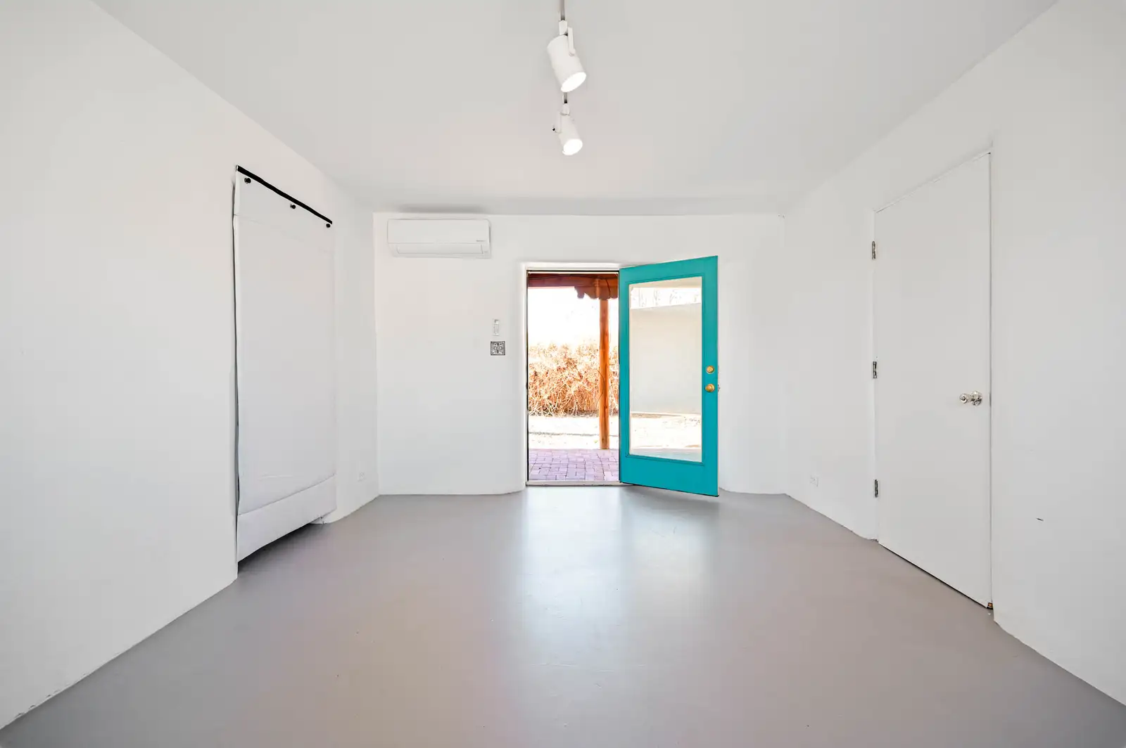 501 Franklin Ave image 13