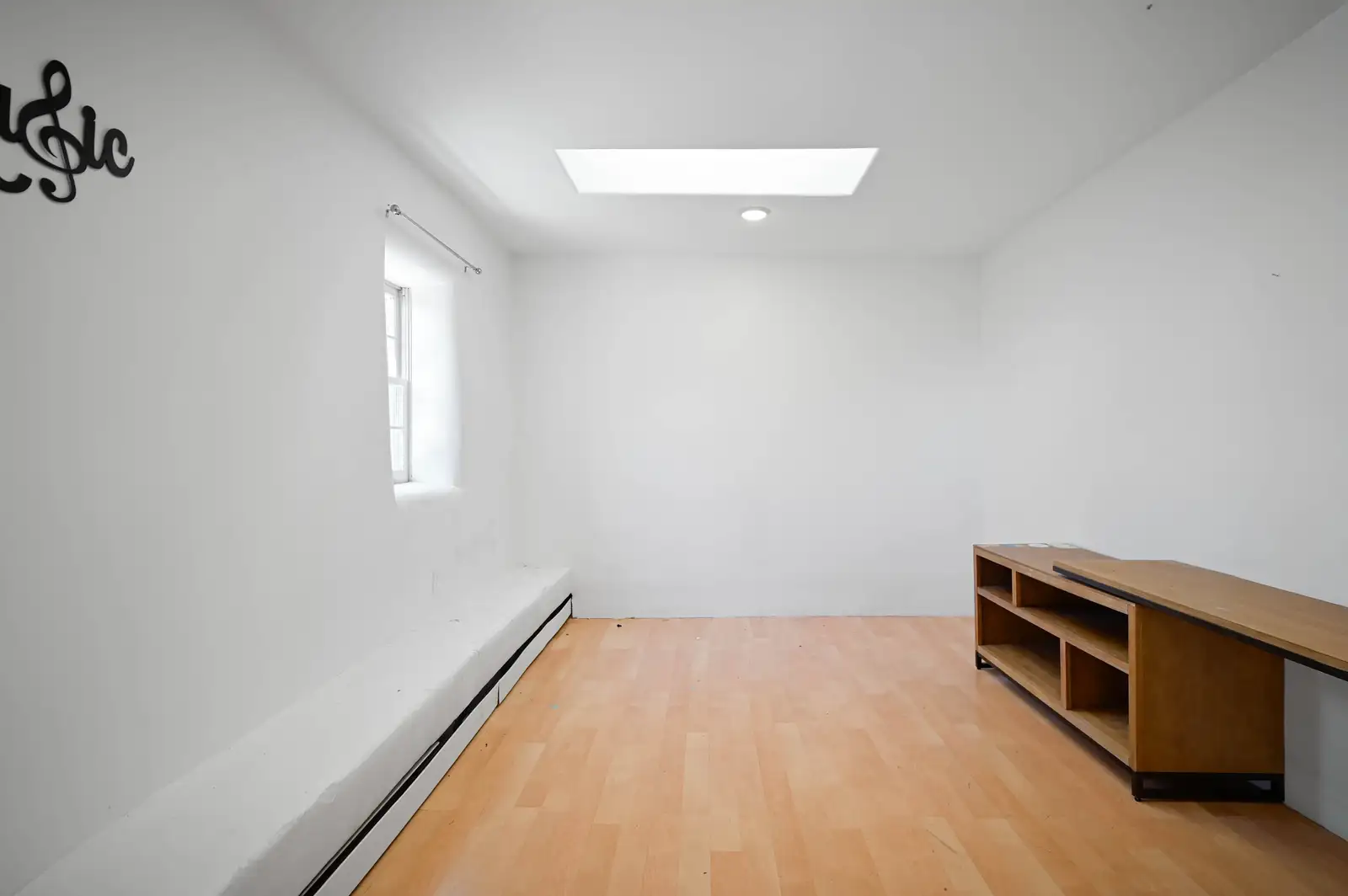501 Franklin Ave image 15