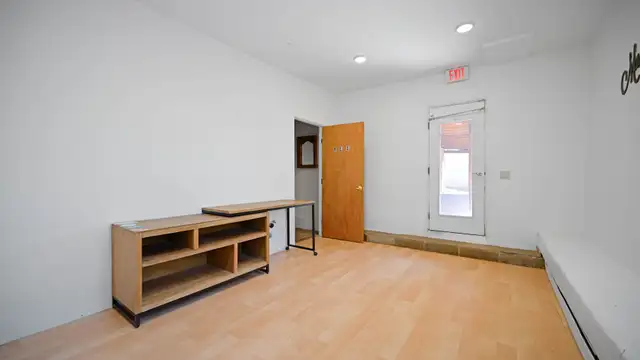 View image 17