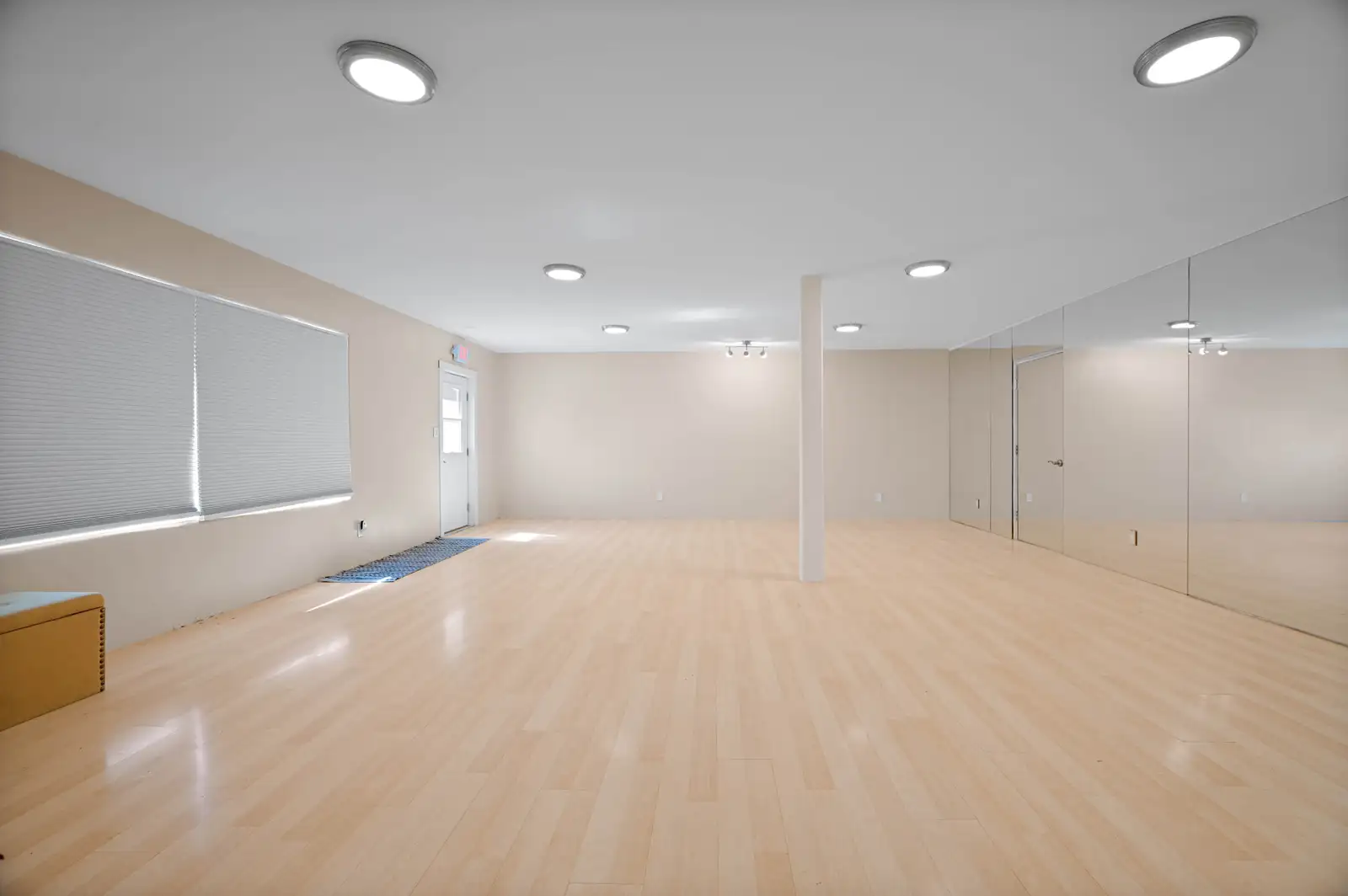 501 Franklin Ave image 34