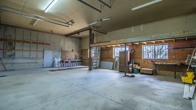 View image 18