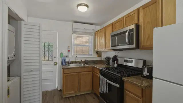 View image 9