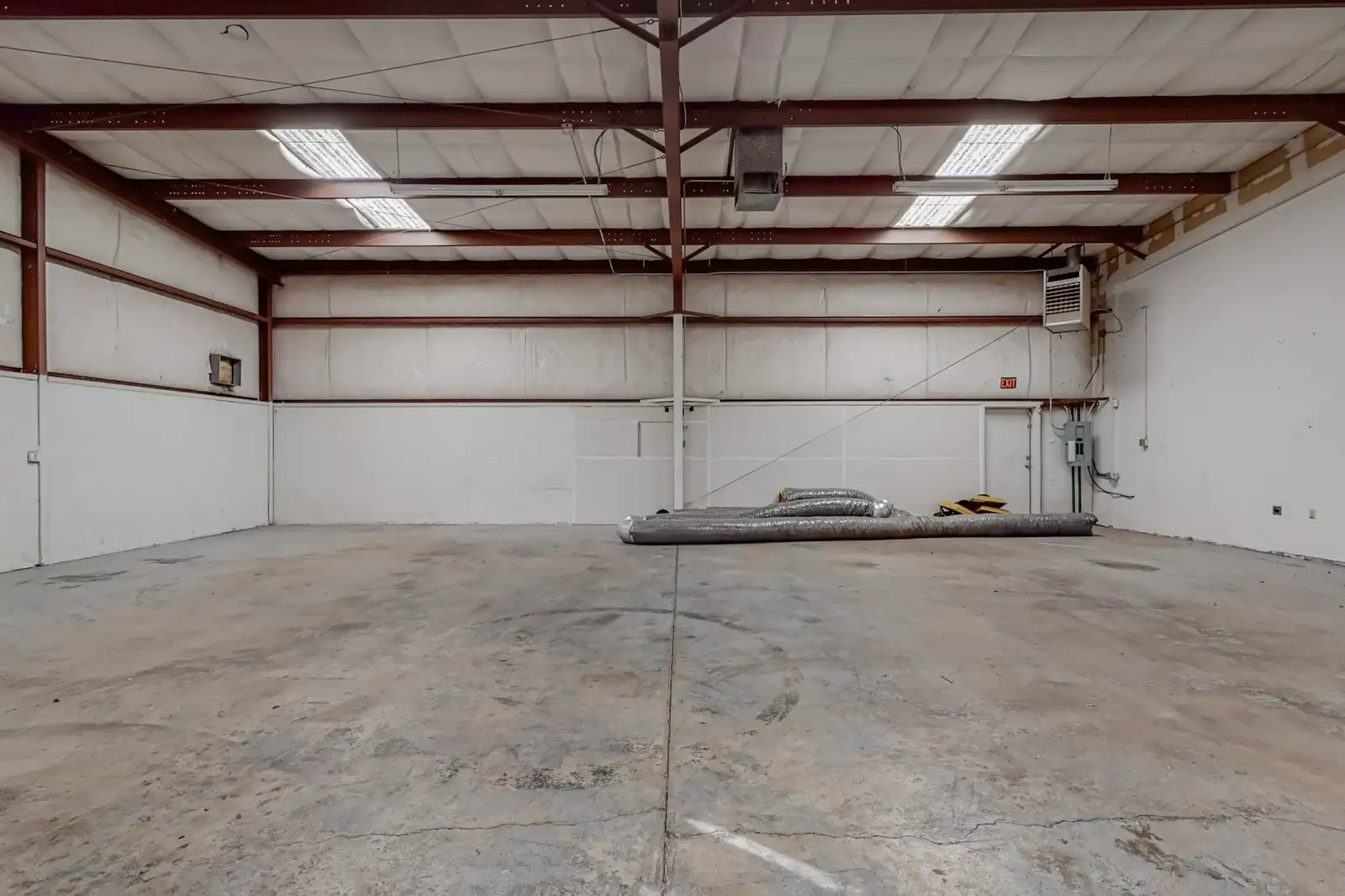 2000 SF Flex Warehouse in Los Lunas image 18