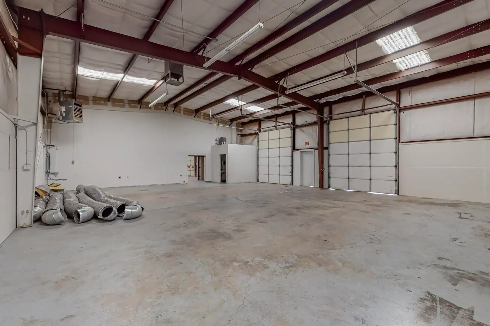 2000 SF Flex Warehouse in Los Lunas image 16