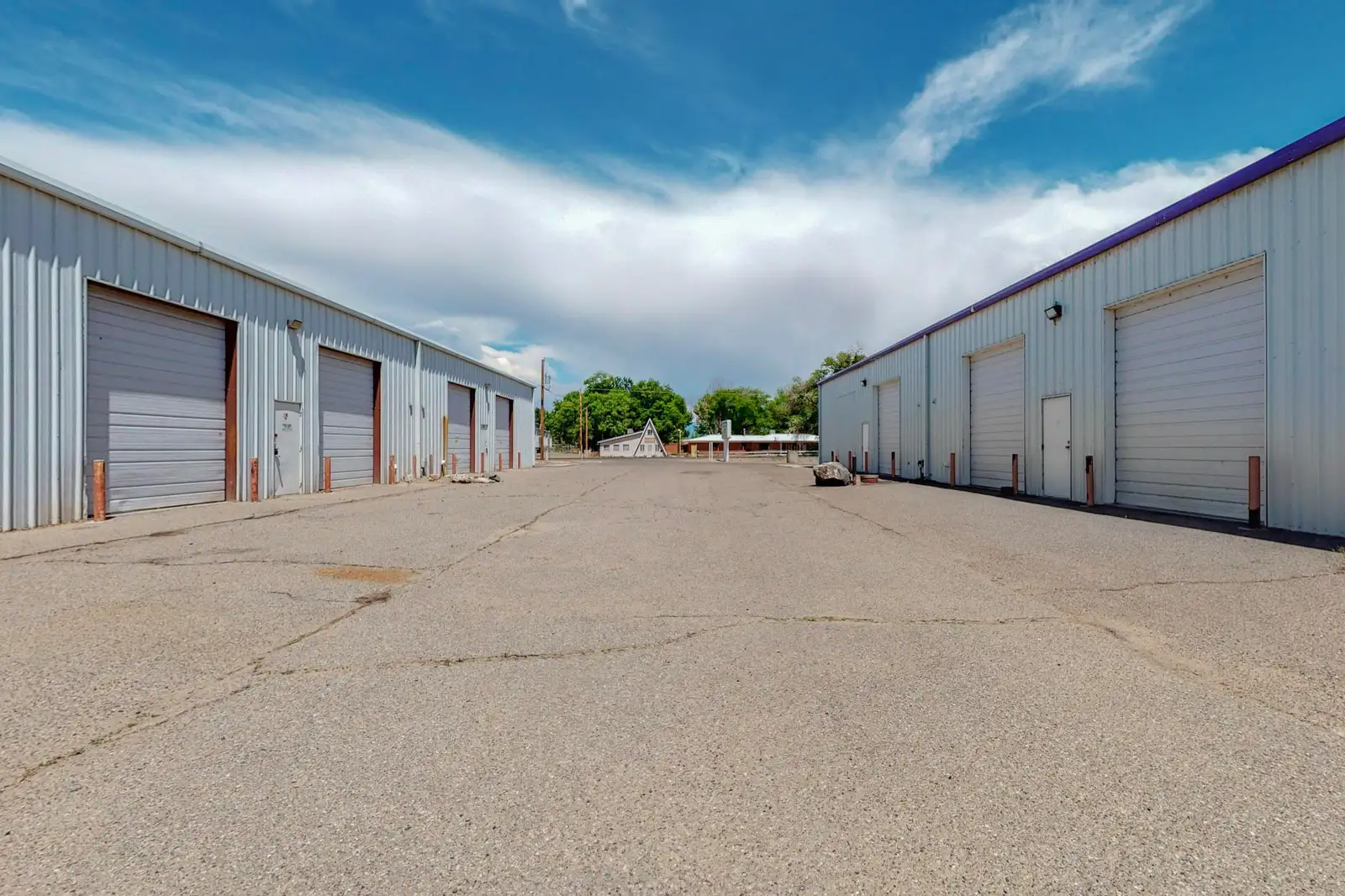 2000 SF Flex Warehouse in Los Lunas image 2
