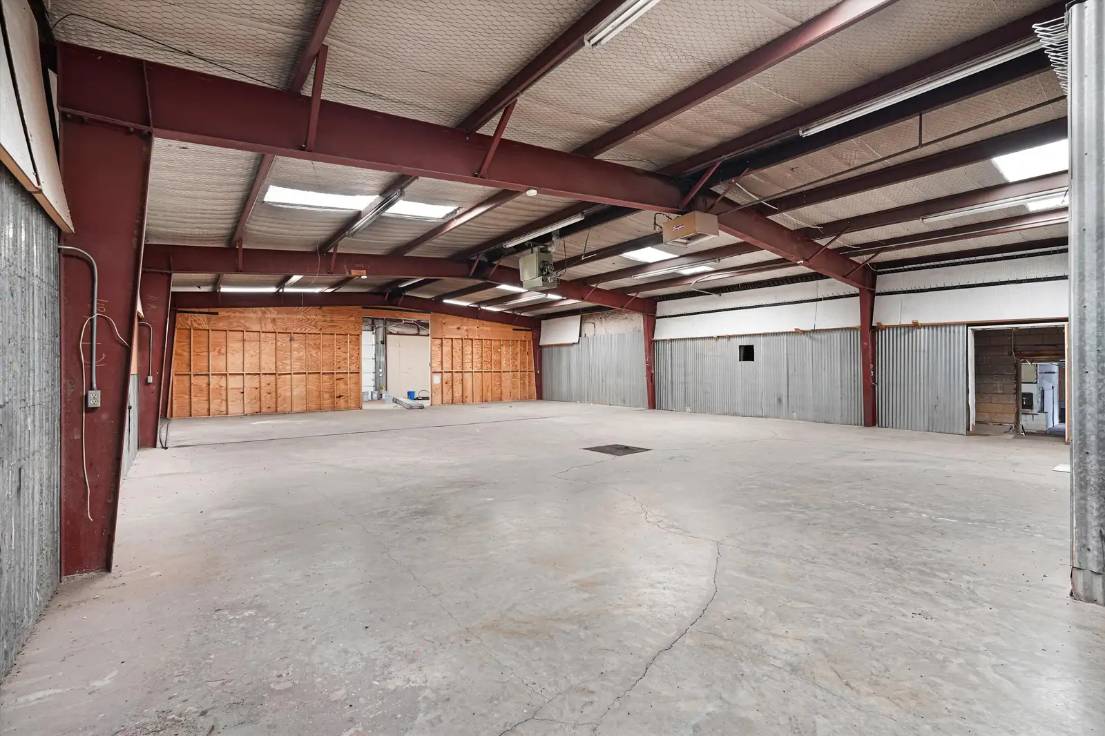 PRIME COMMERCIAL RETAIL / OFFICE / WAREHOUSE image 27