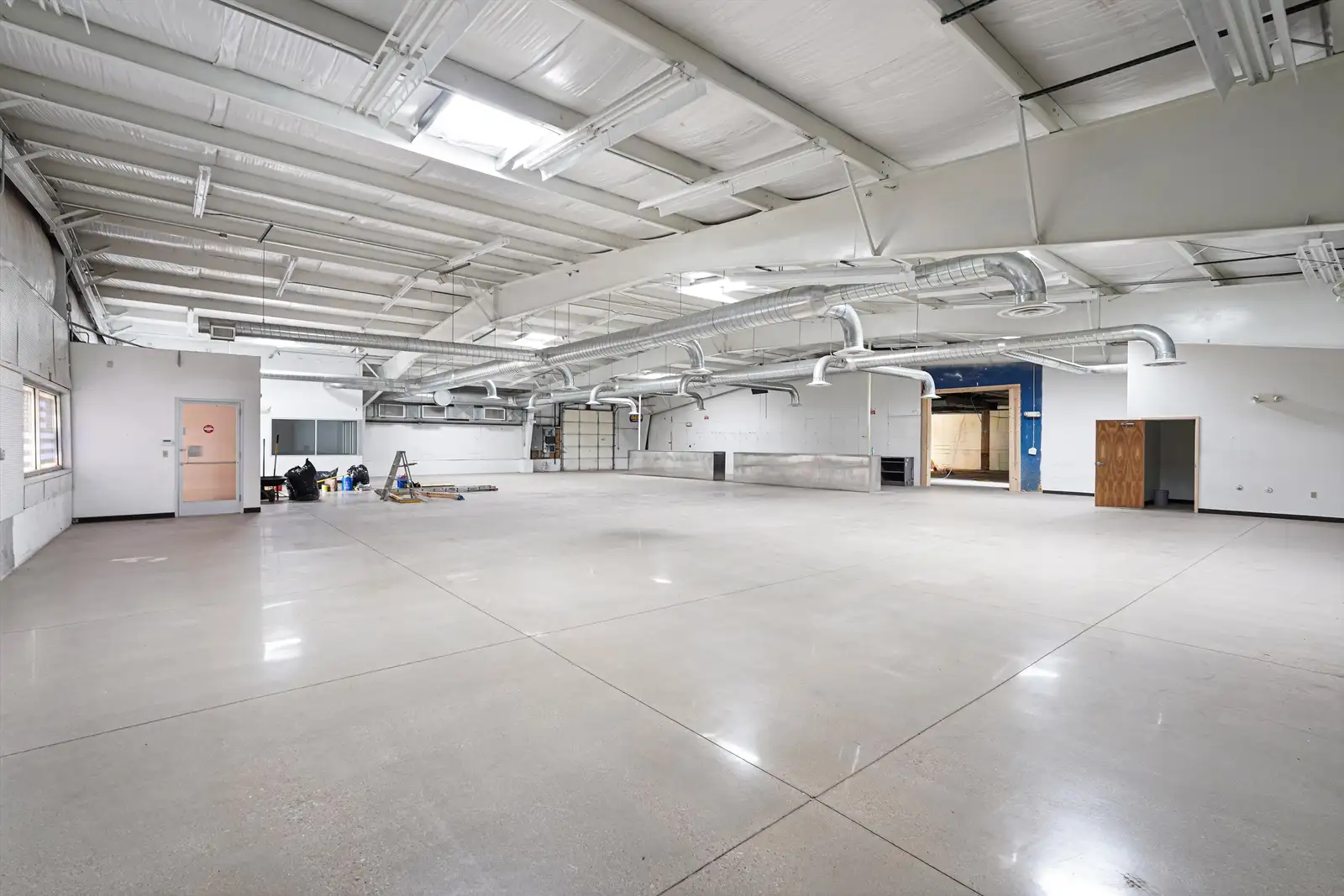 PRIME COMMERCIAL RETAIL / OFFICE / WAREHOUSE image 20