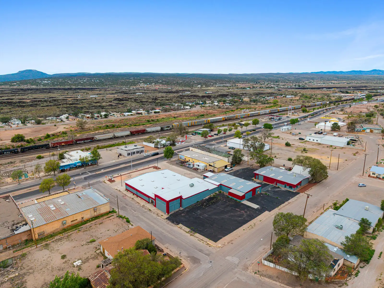 PRIME COMMERCIAL RETAIL / OFFICE / WAREHOUSE image 12