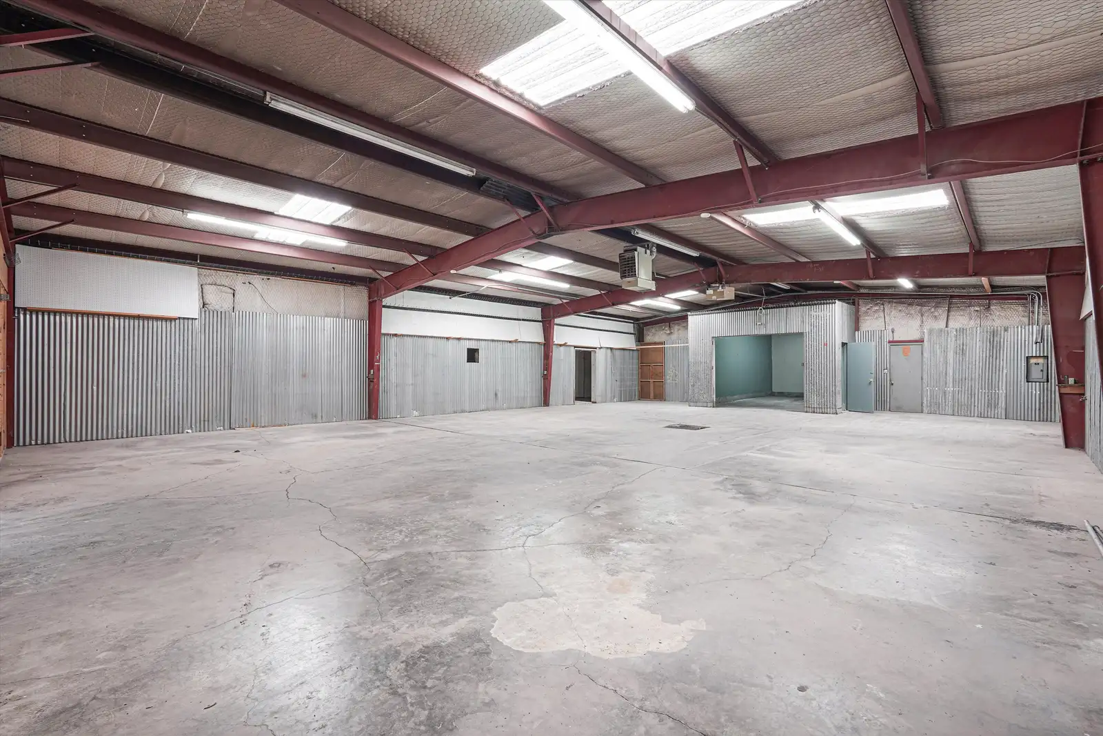 PRIME COMMERCIAL RETAIL / OFFICE / WAREHOUSE image 74