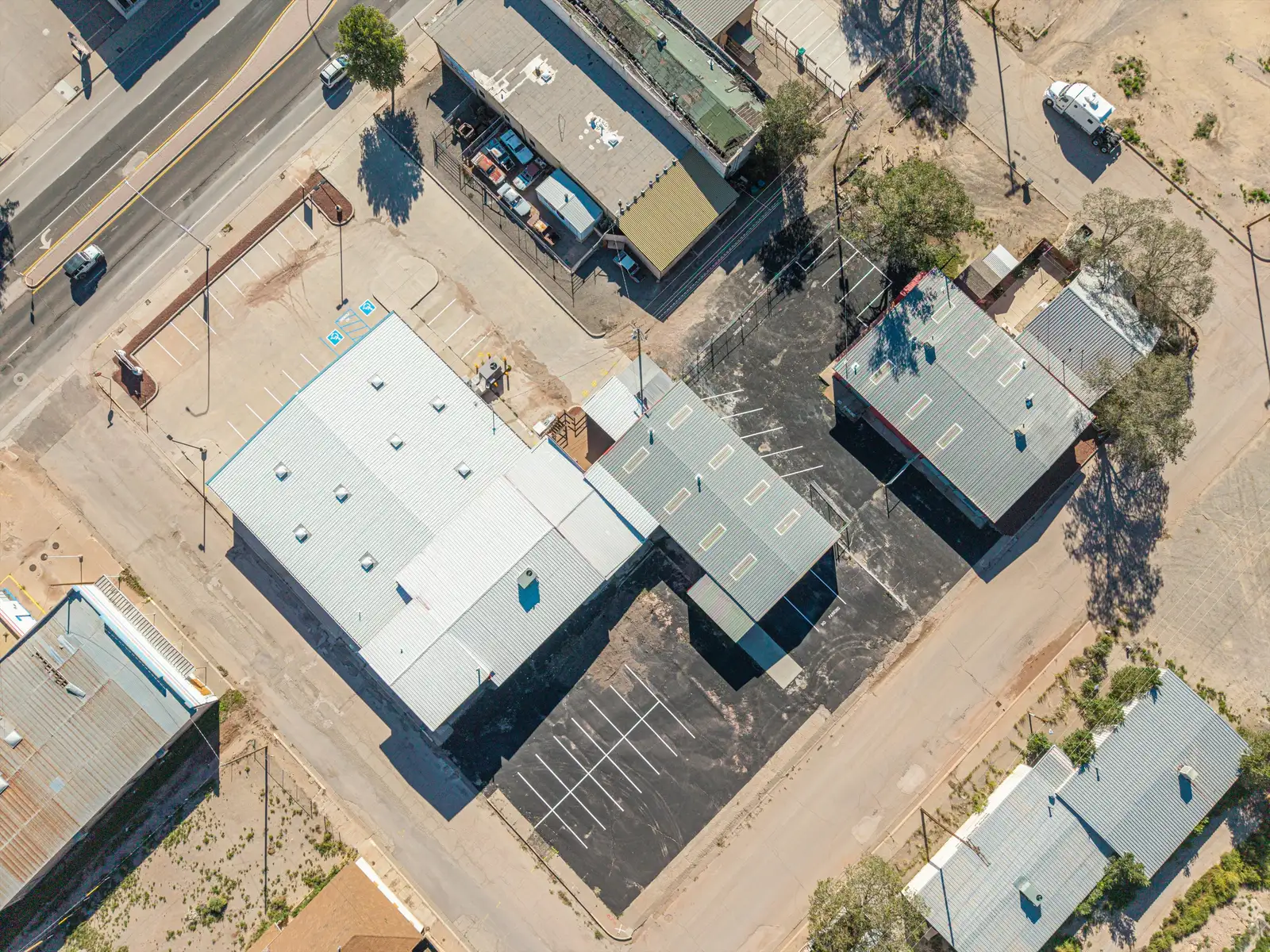 PRIME COMMERCIAL RETAIL / OFFICE / WAREHOUSE image 108