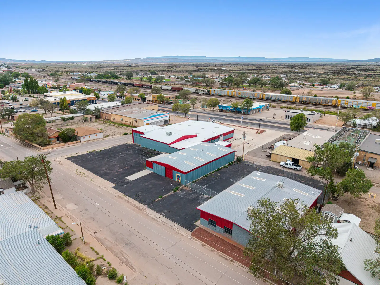 PRIME COMMERCIAL RETAIL / OFFICE / WAREHOUSE image 9