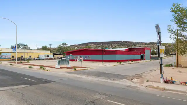 View image 18