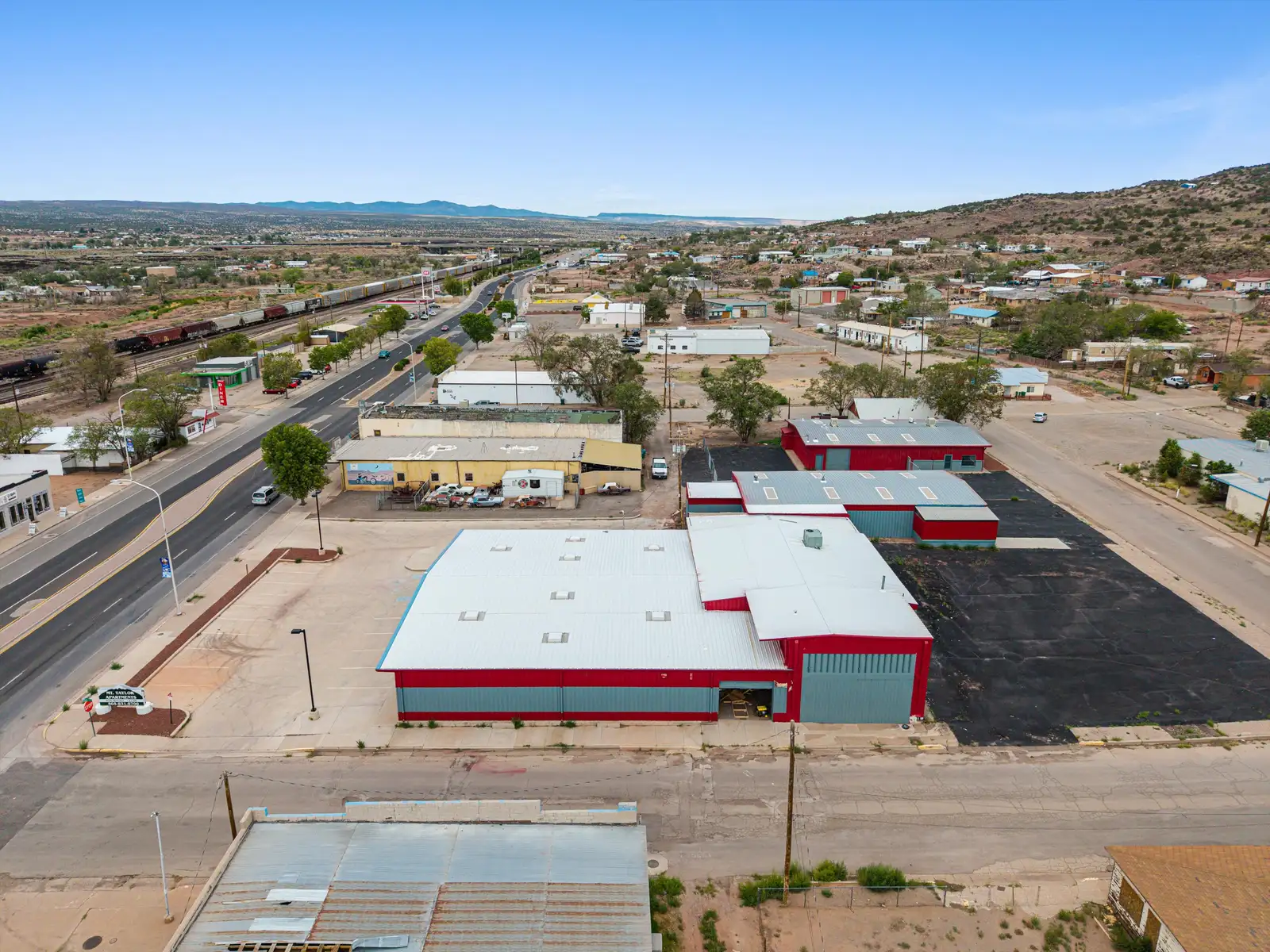 PRIME COMMERCIAL RETAIL / OFFICE / WAREHOUSE image 10