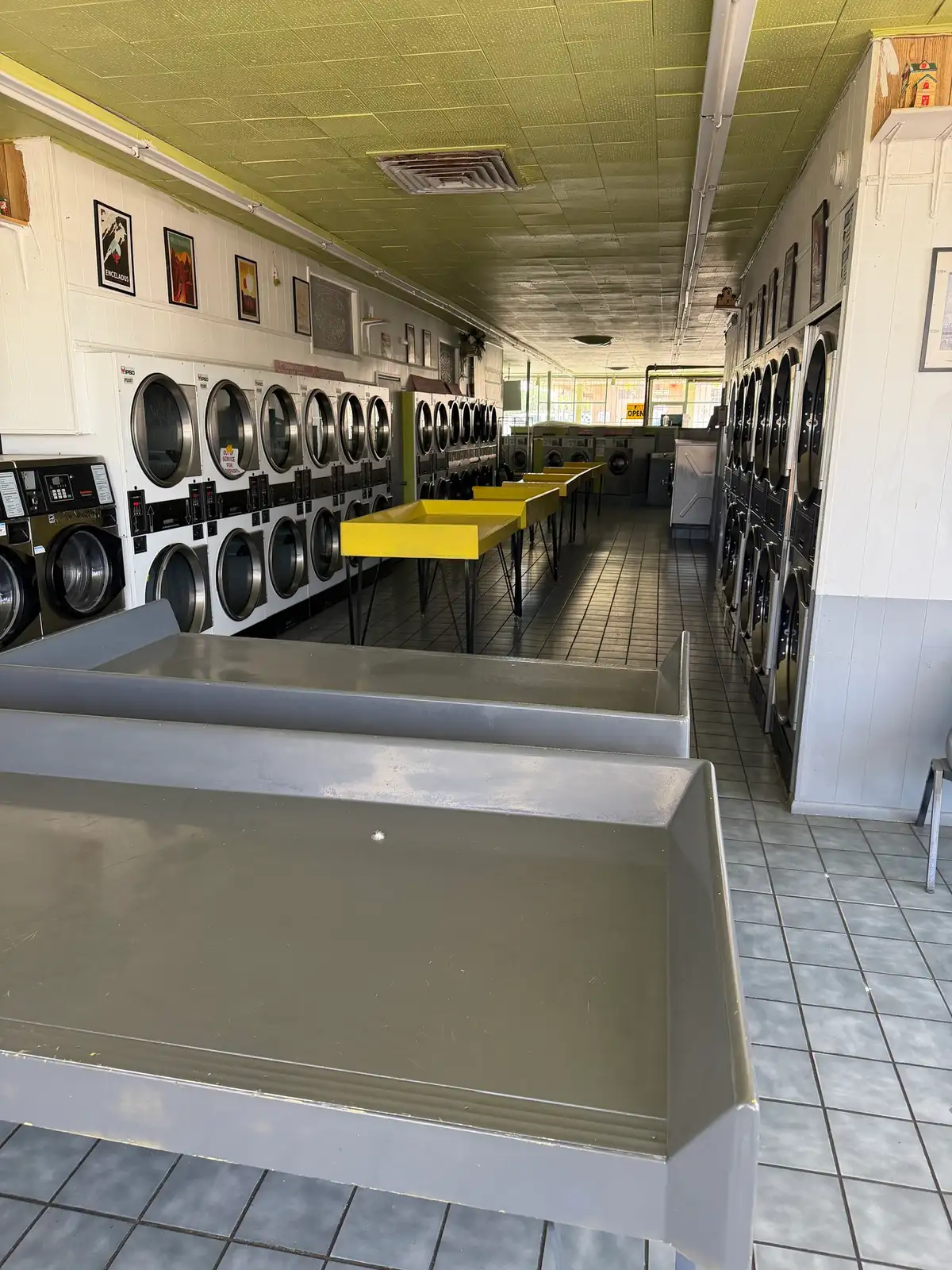 Washbrite Laundromat (Turnkey) - 901 San Pedro Dr SE image 1