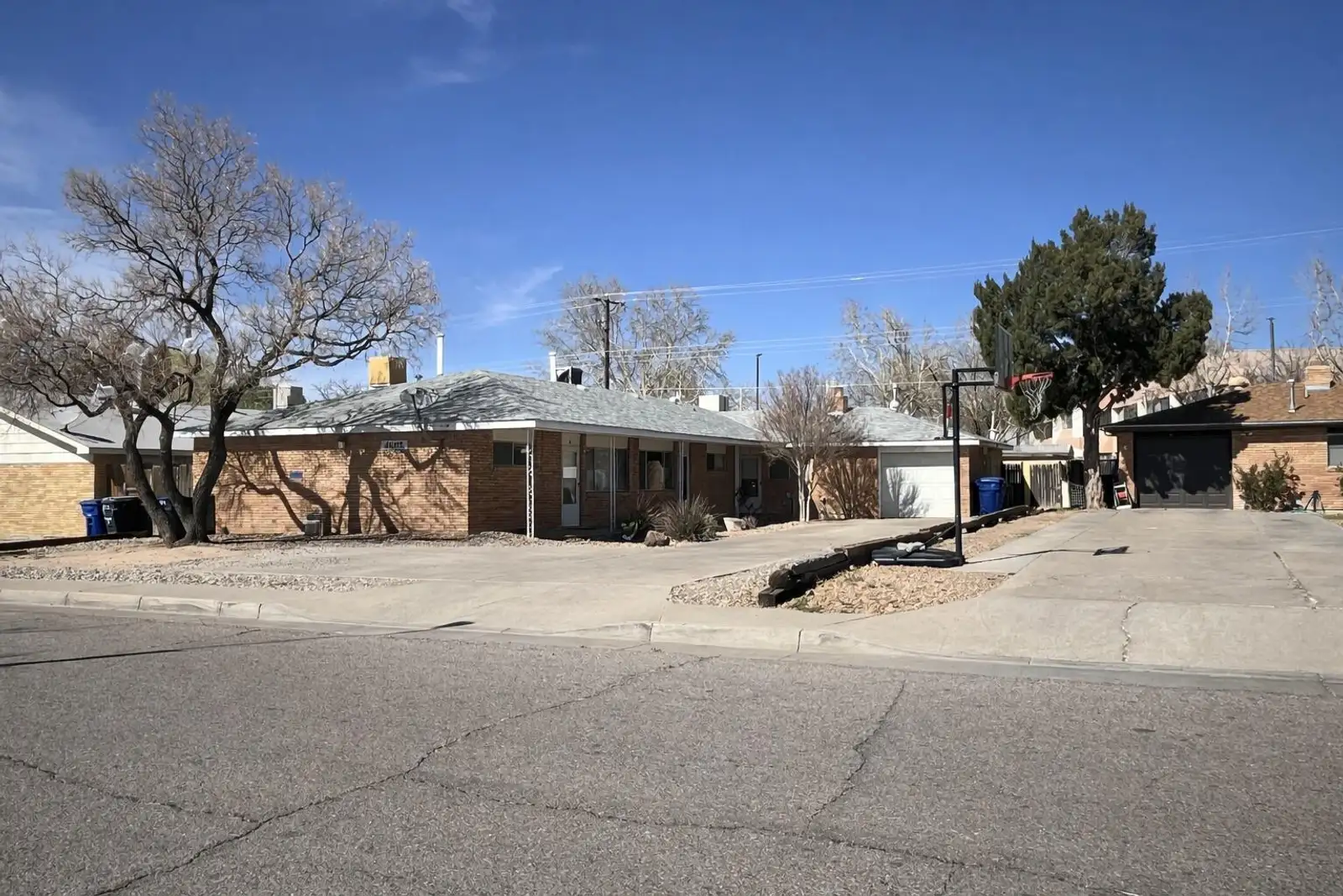 4609 Douglas MacArthur Rd NE image 2