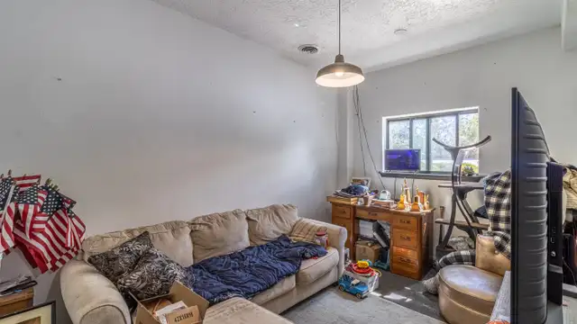 View image 11