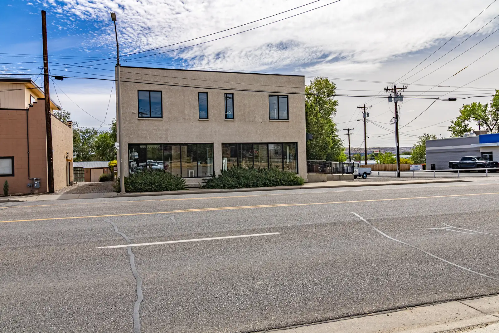 729 E Main St image 2