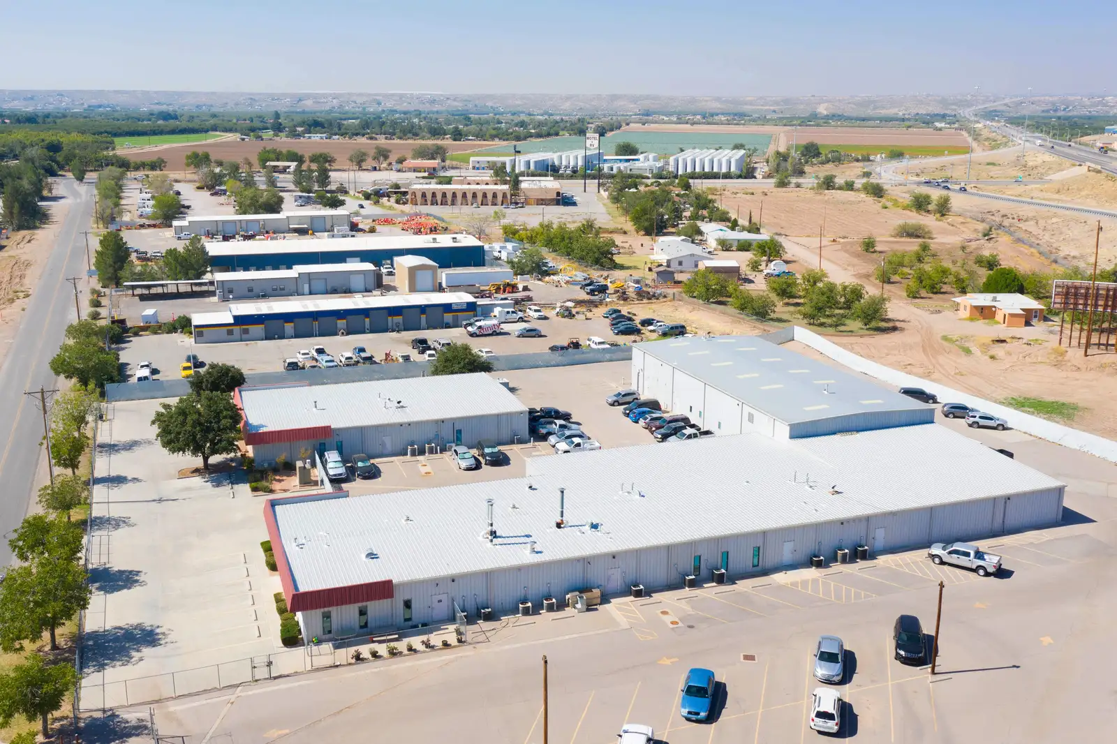 SECURE, FLEXIBLE & WELL DESIGNED MULTIPLE BUILDING LOCATION! image 32