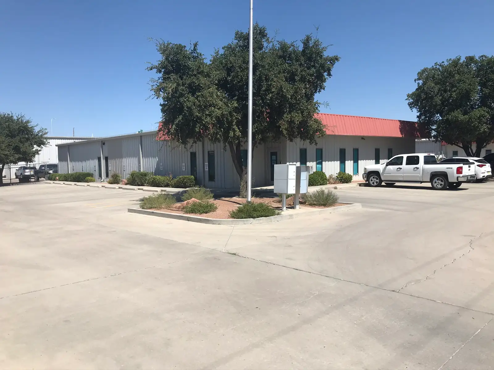 SECURE, FLEXIBLE & WELL DESIGNED MULTIPLE BUILDING LOCATION! image 9