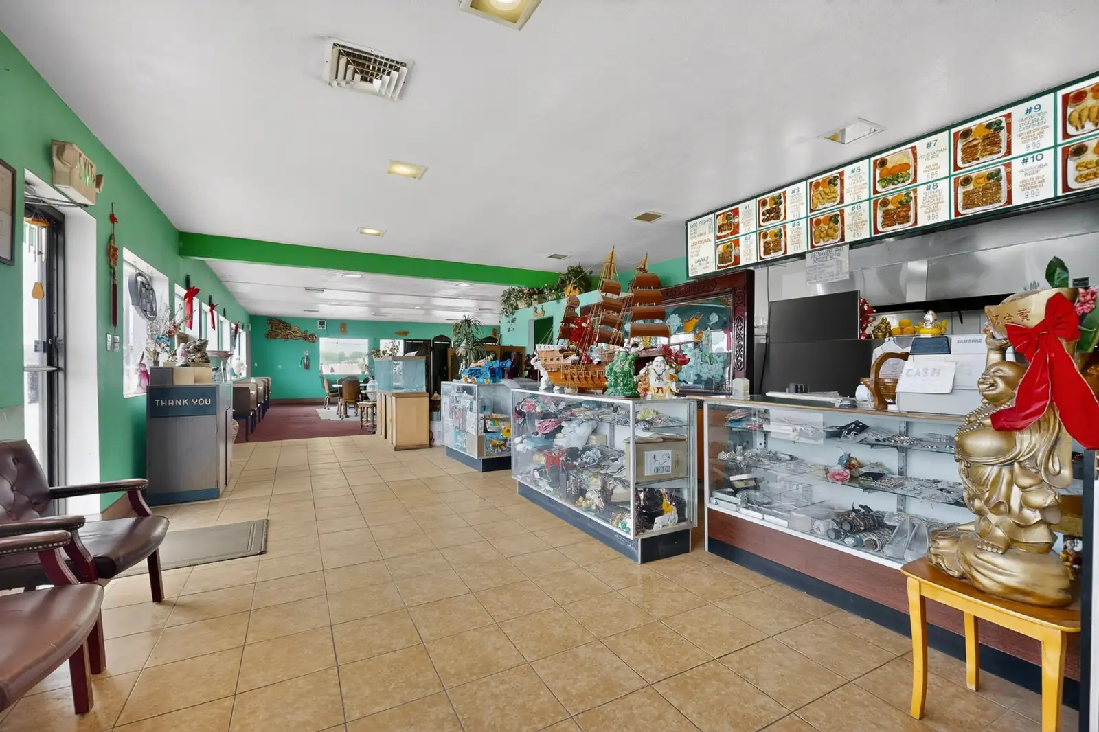 724 N Main St image 8