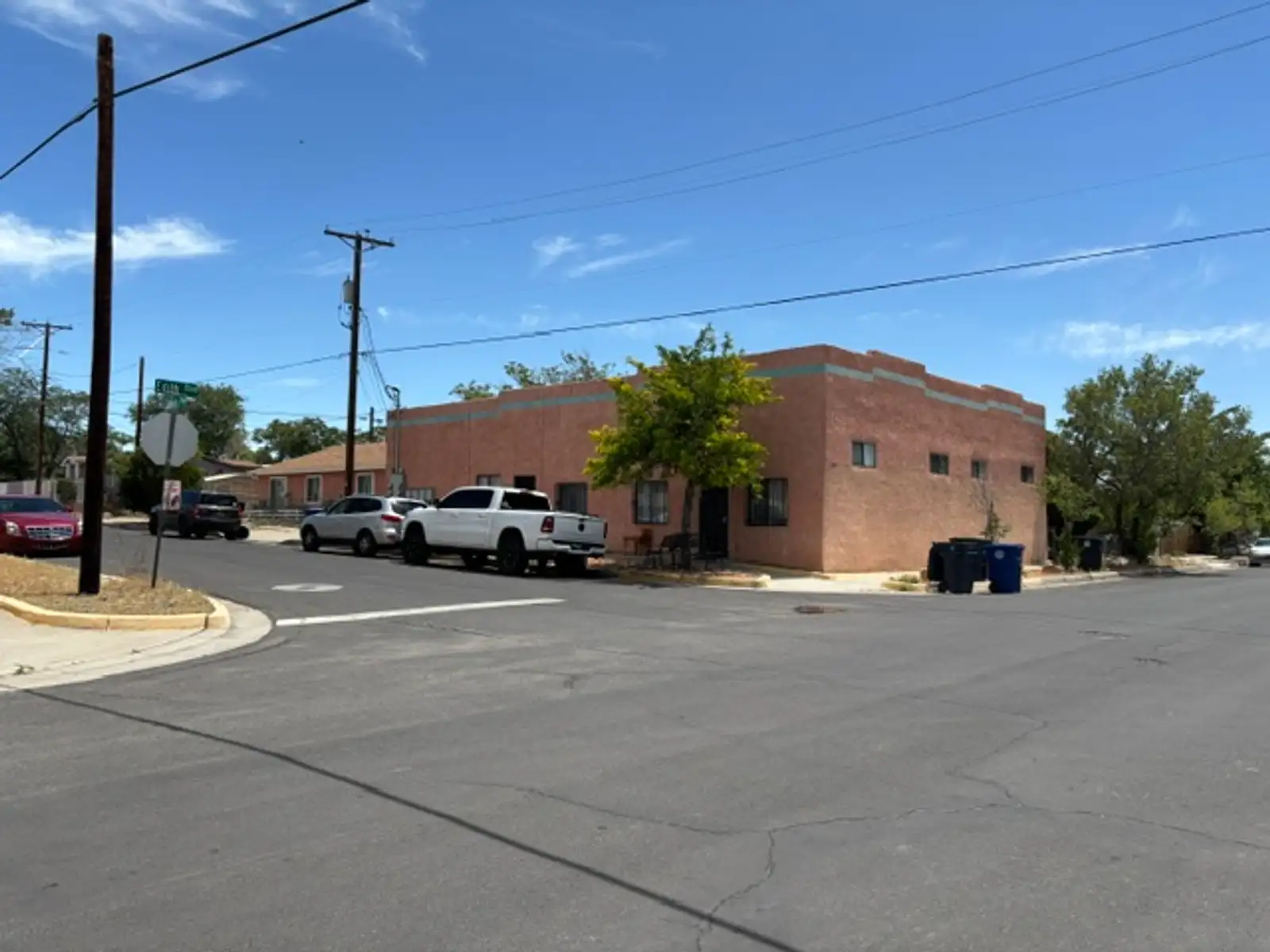 1200 Edith Blvd SE image 1