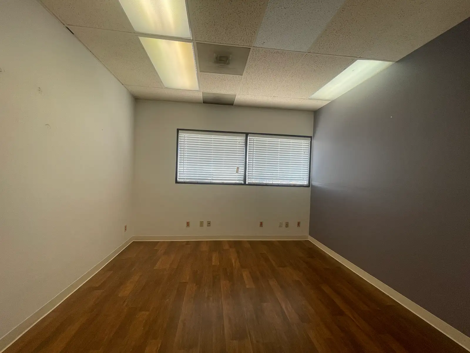 OFFICE/RETAIL condo for sale Montgomery/Louisiana NE Associate