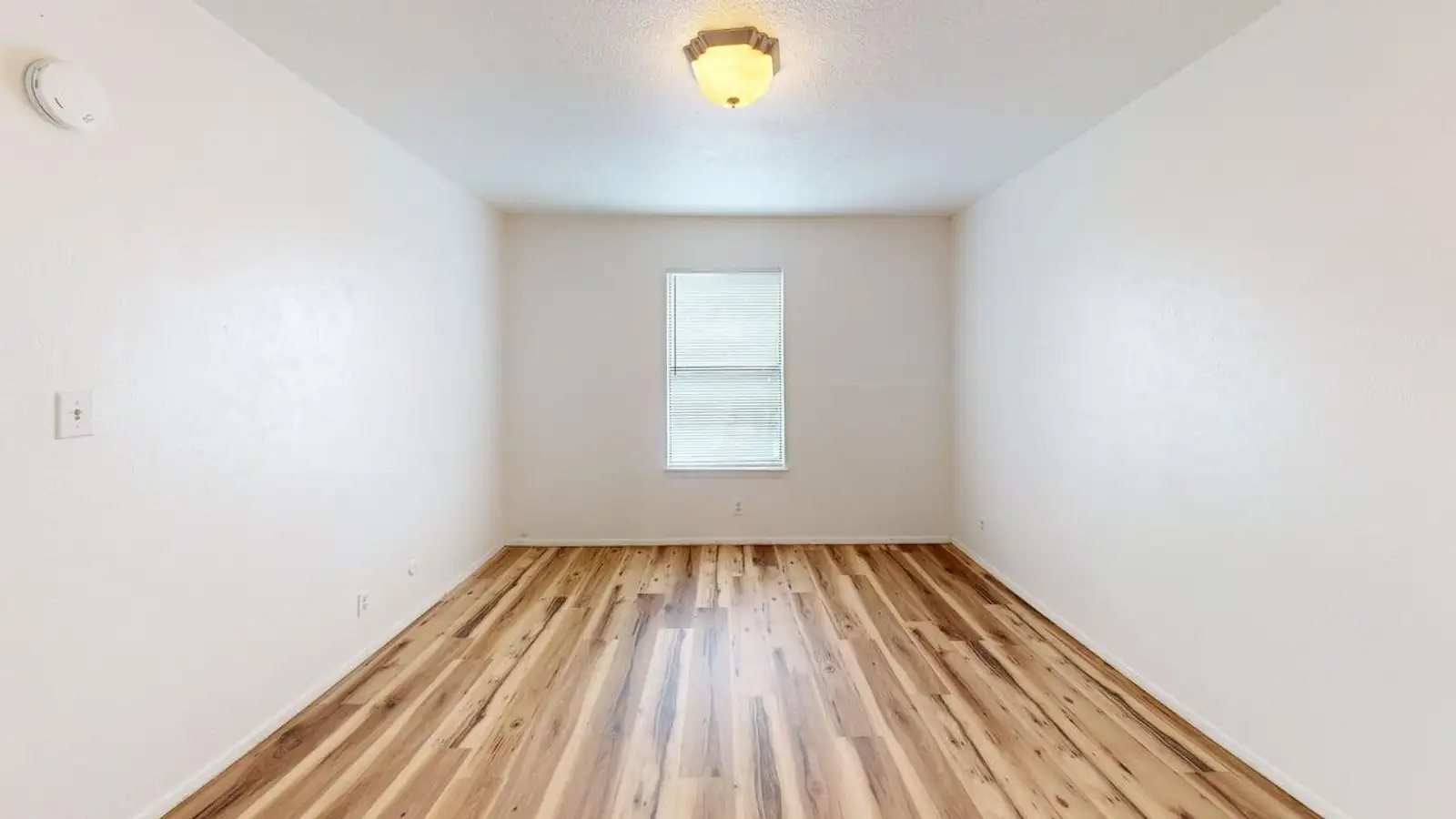 2810 Vail Ave SE image 11