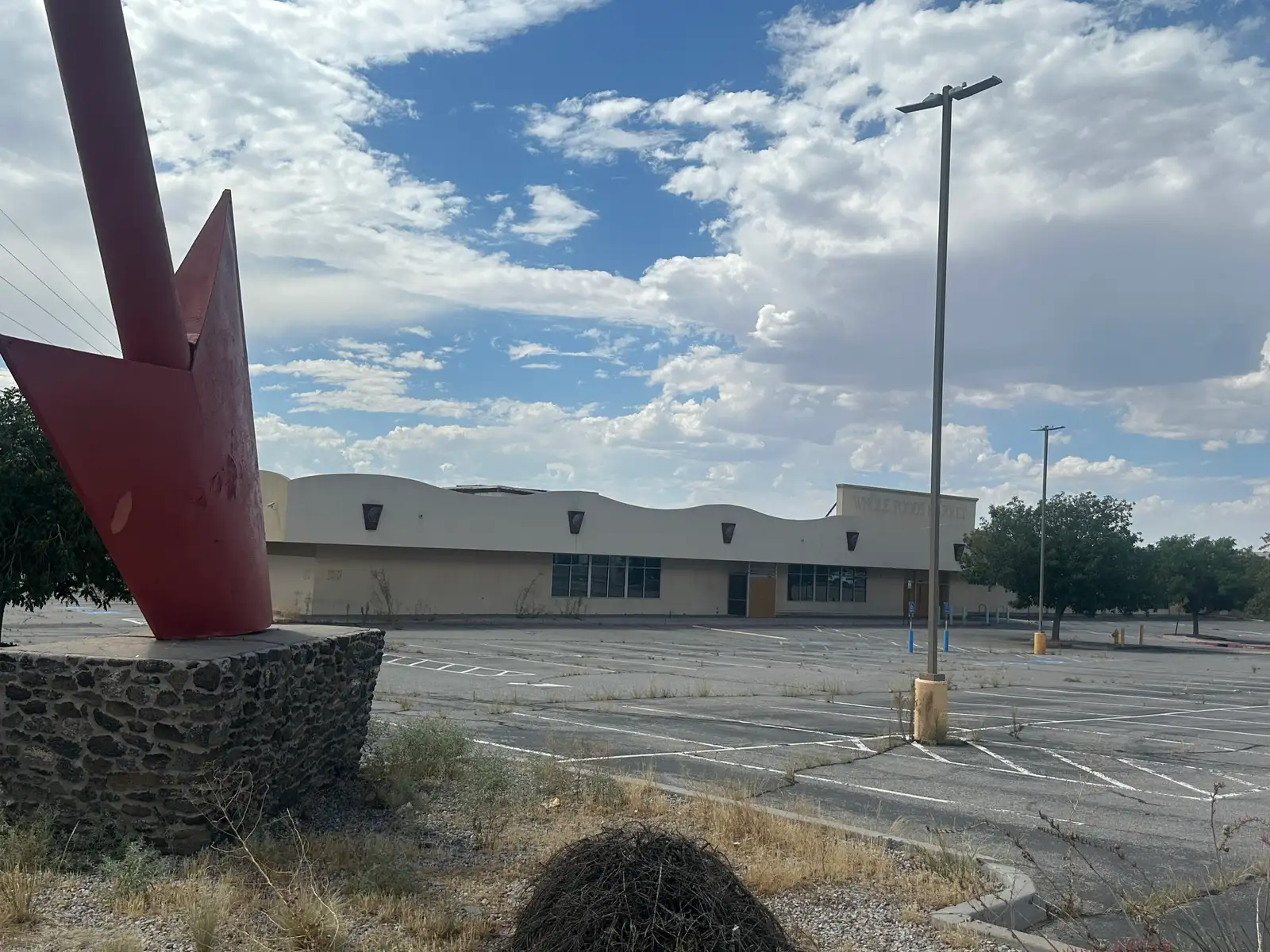 ICONIC ARROWHEAD SHOPPING CTR REDEVELOPMENT @ CARLISLE/I-40 image 10