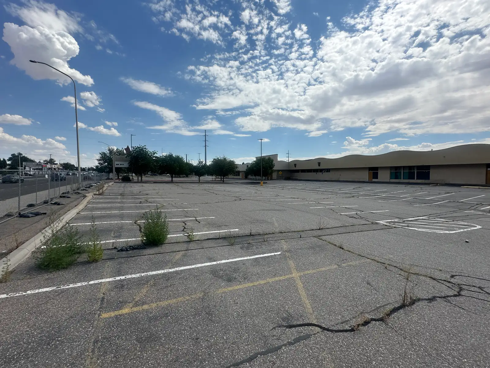 ICONIC ARROWHEAD SHOPPING CTR REDEVELOPMENT @ CARLISLE/I-40 image 8