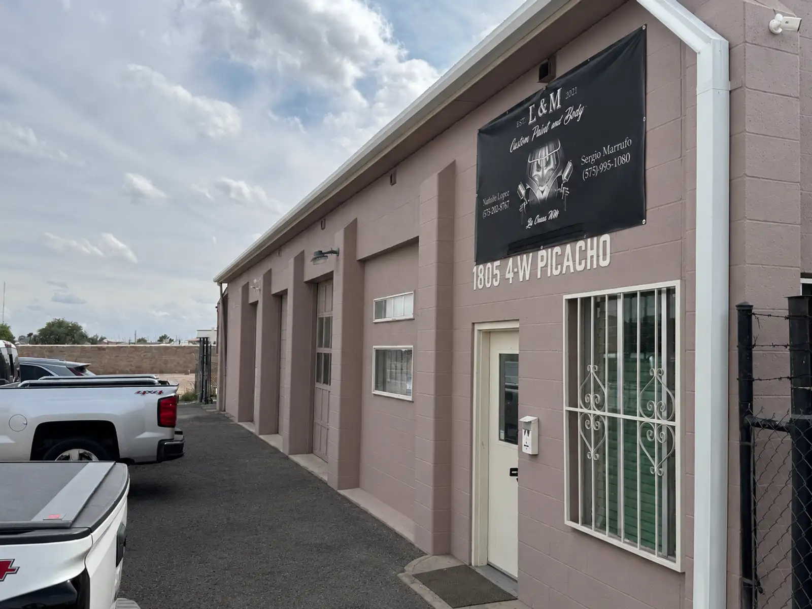 Turnkey Industrial Income Property | 1805 1/2 W Picacho Ave image 1