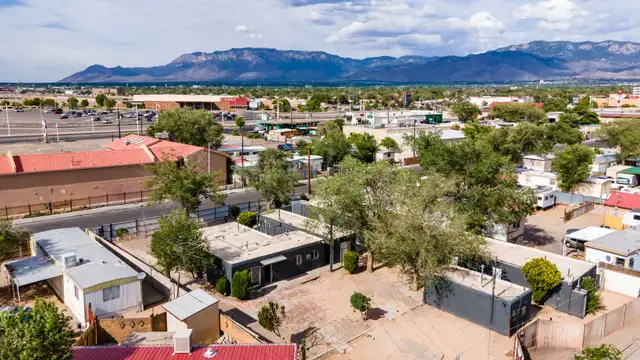6720 Cochiti Rd SE listing image