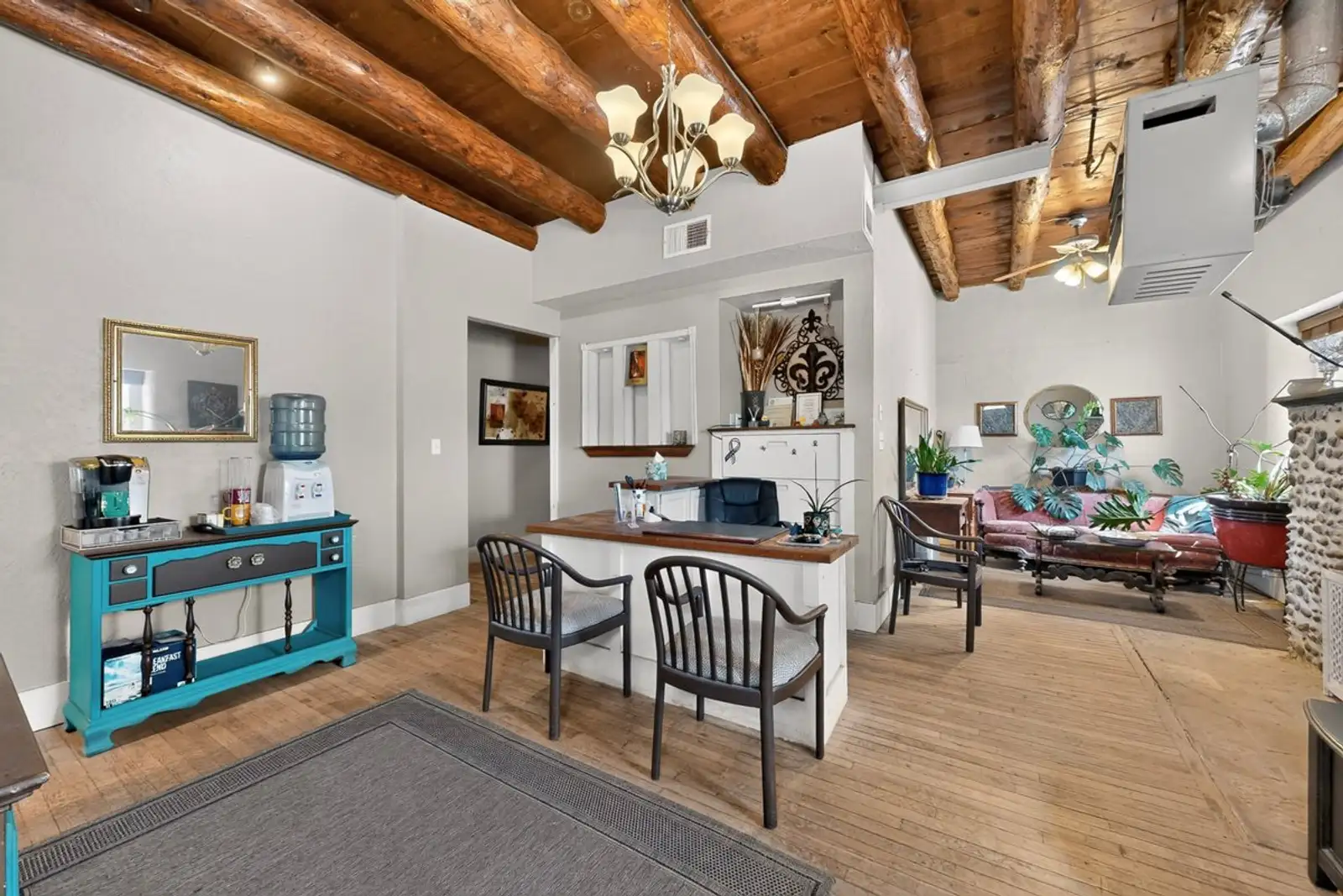 315 W Reinken Ave image 8