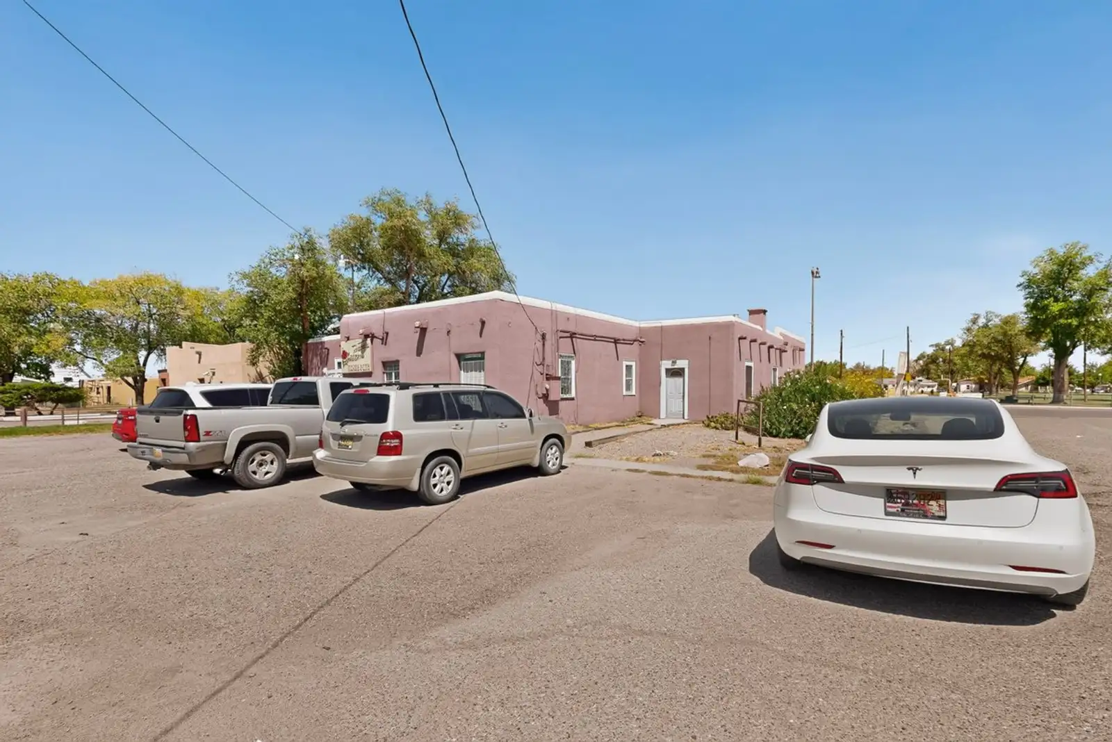 315 W Reinken Ave image 24