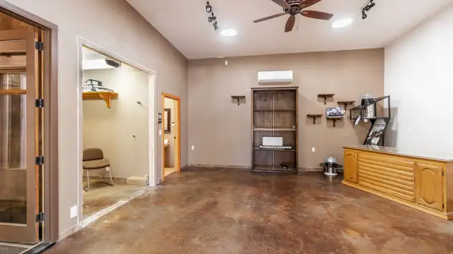 View image 17