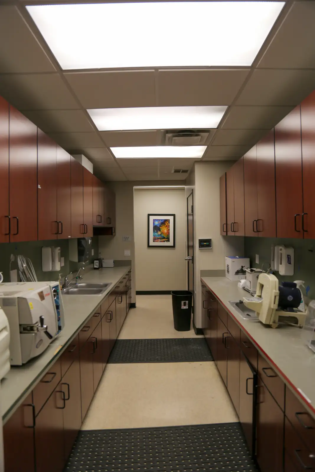 Turn-key dental office & adjacent shell space image 8