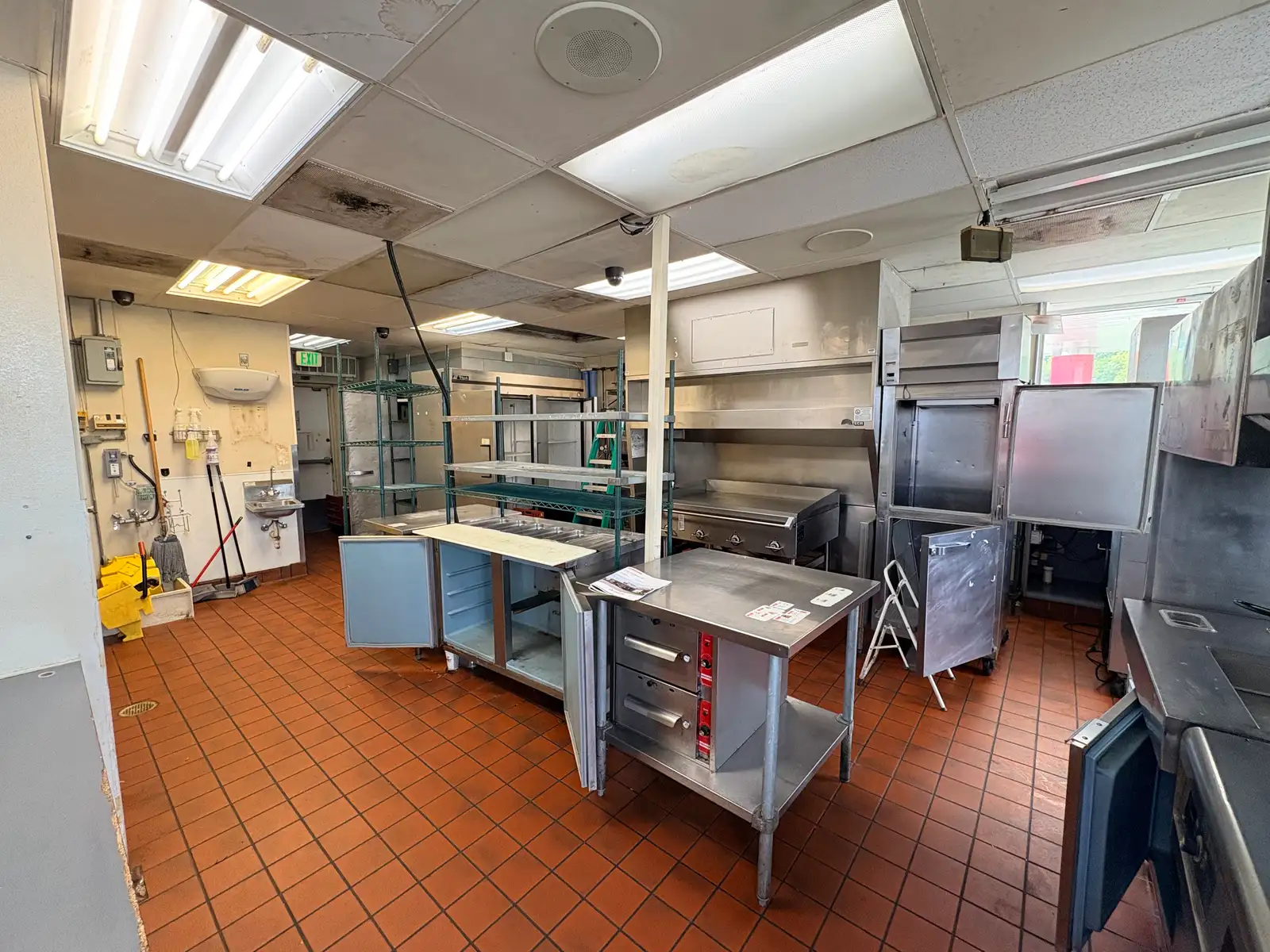 640 Lansing St, Charlotte, MI image 4