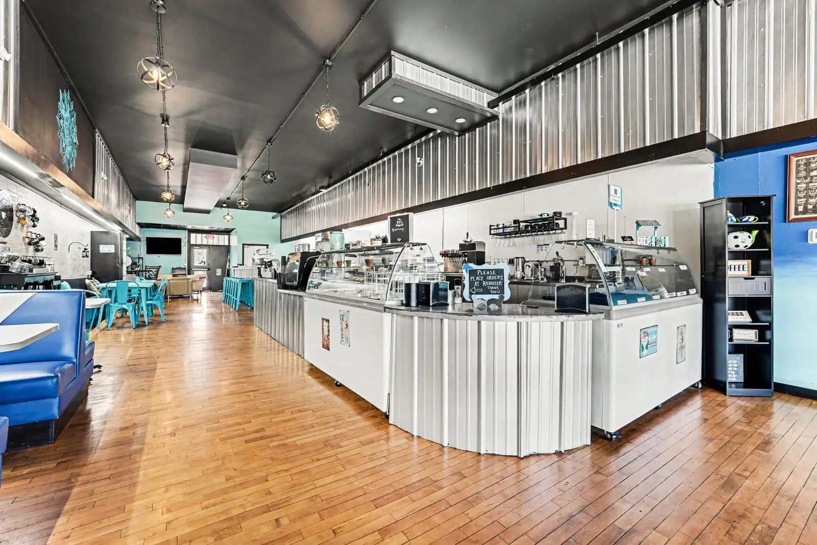 Turnkey Eatery In Kent City! image 7