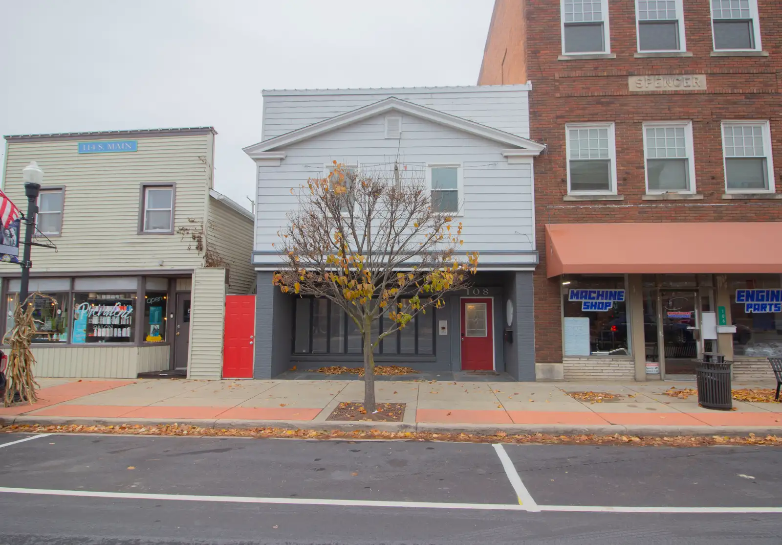 108 S Main St, Plainwell, MI 49080
