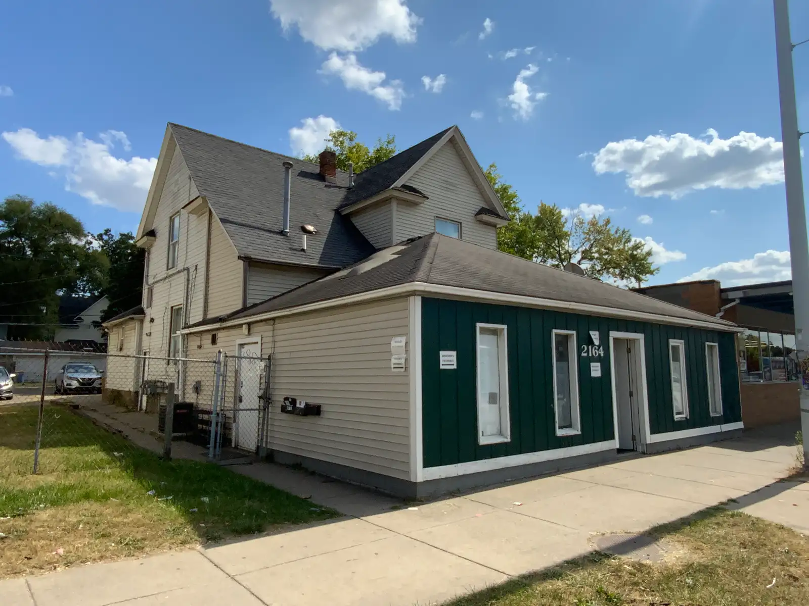 2164 Division Ave S, Grand Rapids, MI 49507
