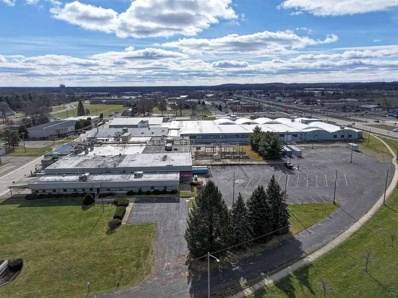 205 S Us Highway 131, Three Rivers, MI 49093