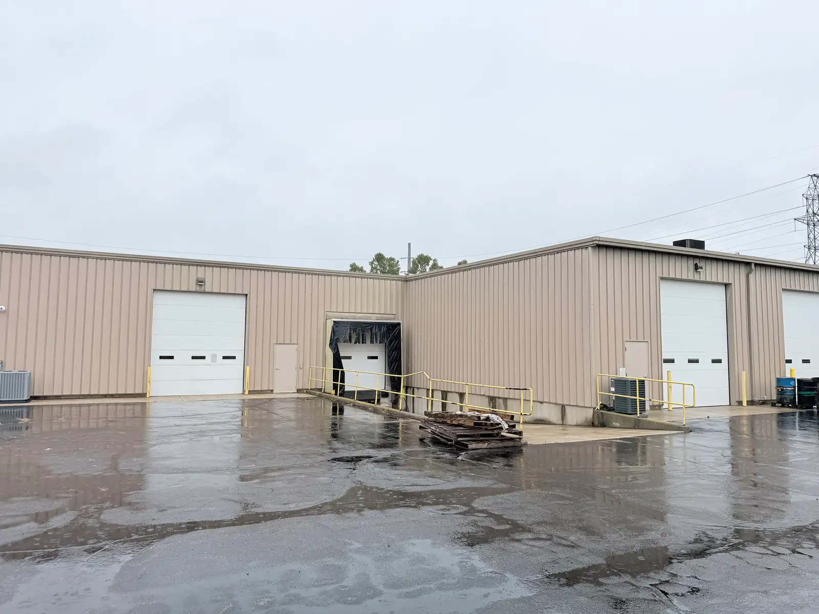 11128 James Street image 4