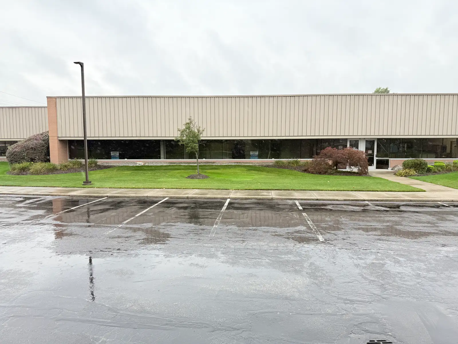 11128 James Street image 1