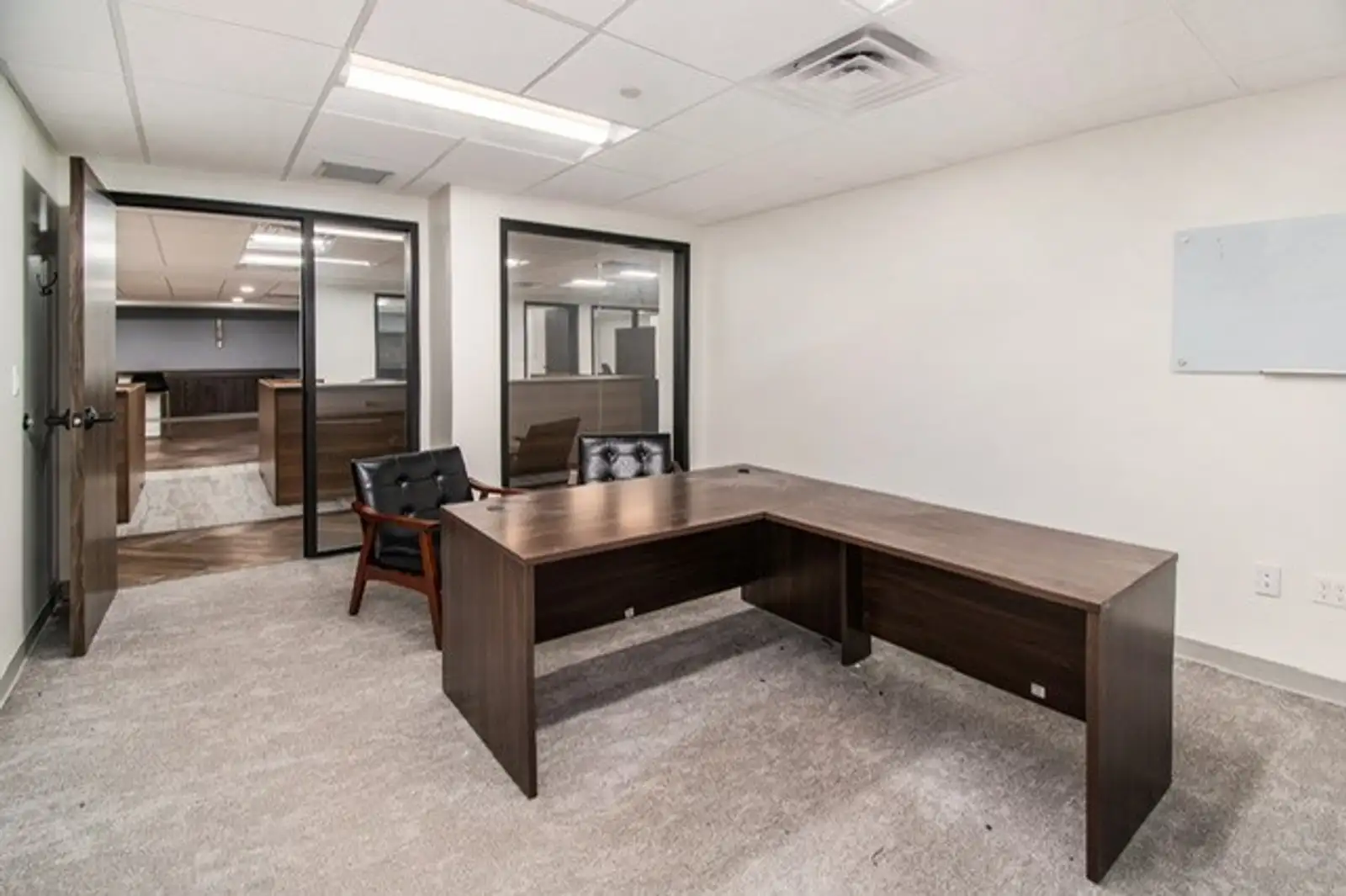 161 Ottawa Ave NW. Suites for Lease image 7