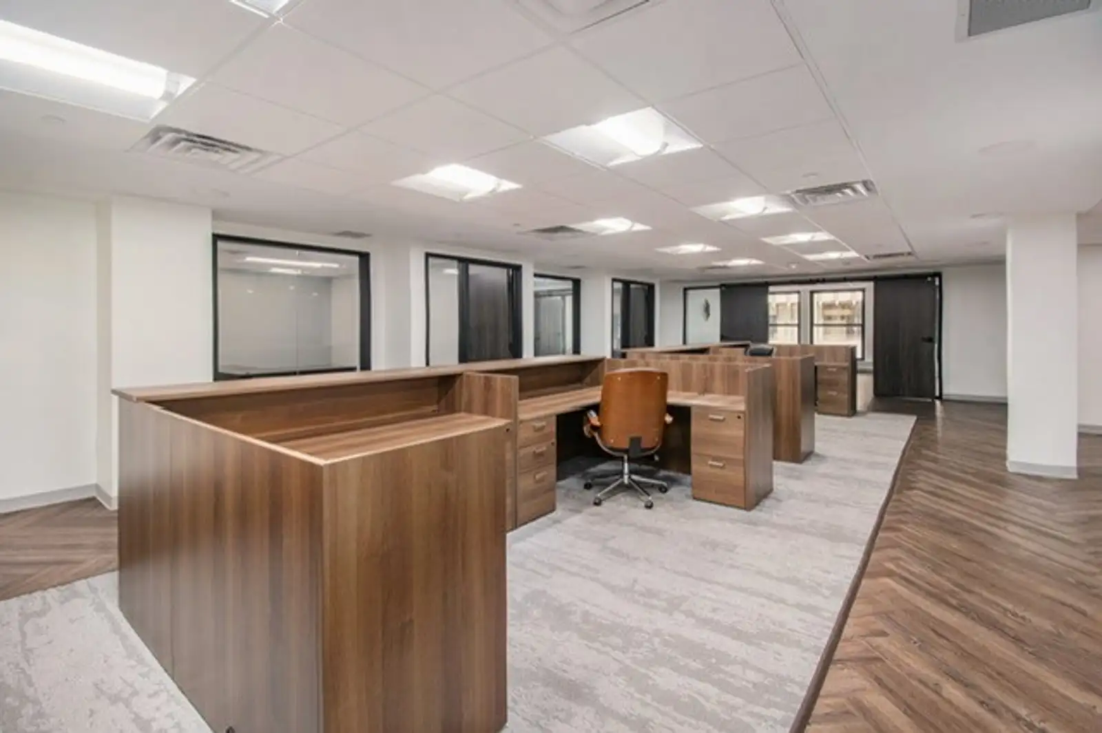 161 Ottawa Ave NW. Suites for Lease image 10